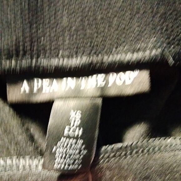 NWT: A pea in the pod woman's maternity wideband leggings. NWT: - Picture 8 of 8